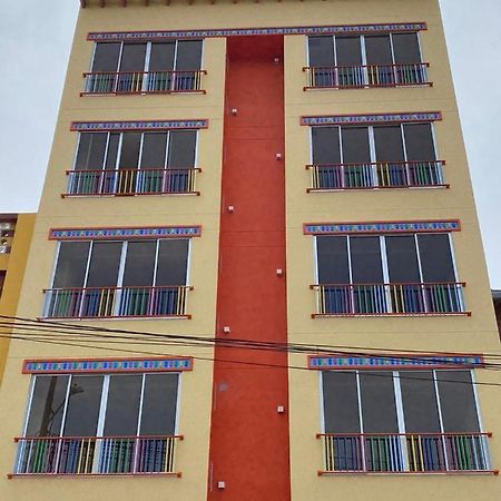 Apartamento Frente Al Malecon Guatapé エクステリア 写真