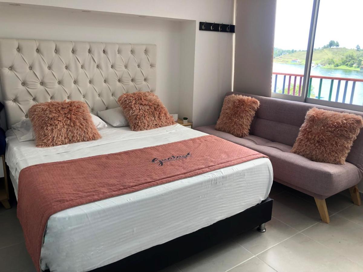 Apartamento Frente Al Malecon Guatapé エクステリア 写真